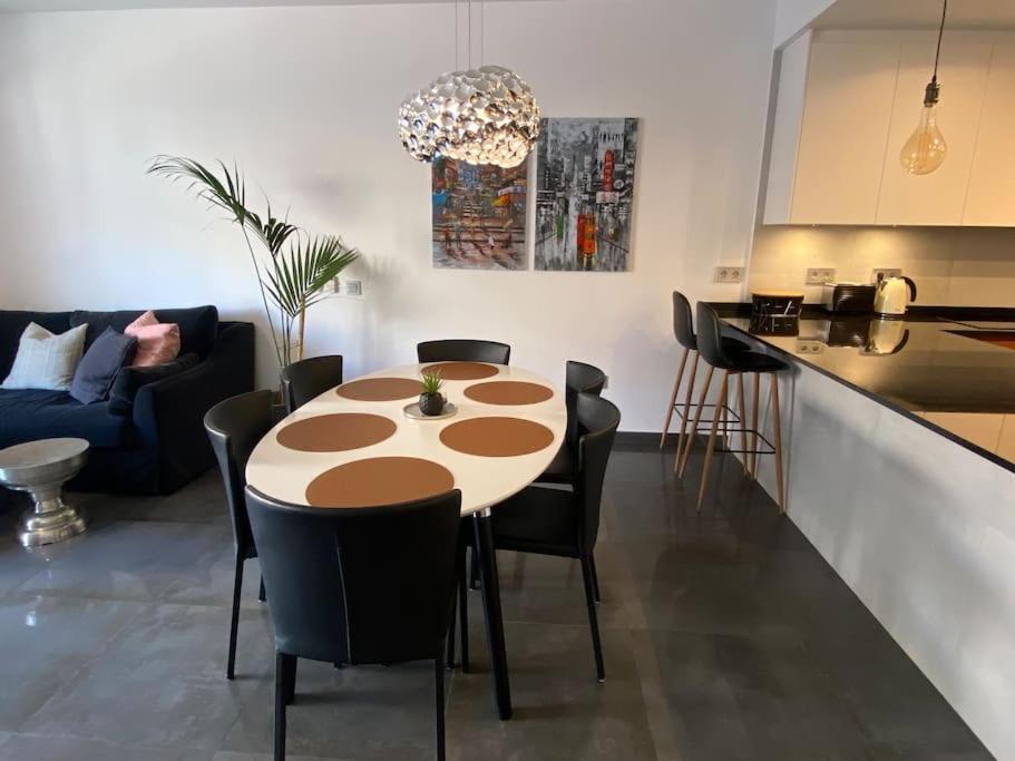 Mirella - Penthouse With Privat Pool And Terrace