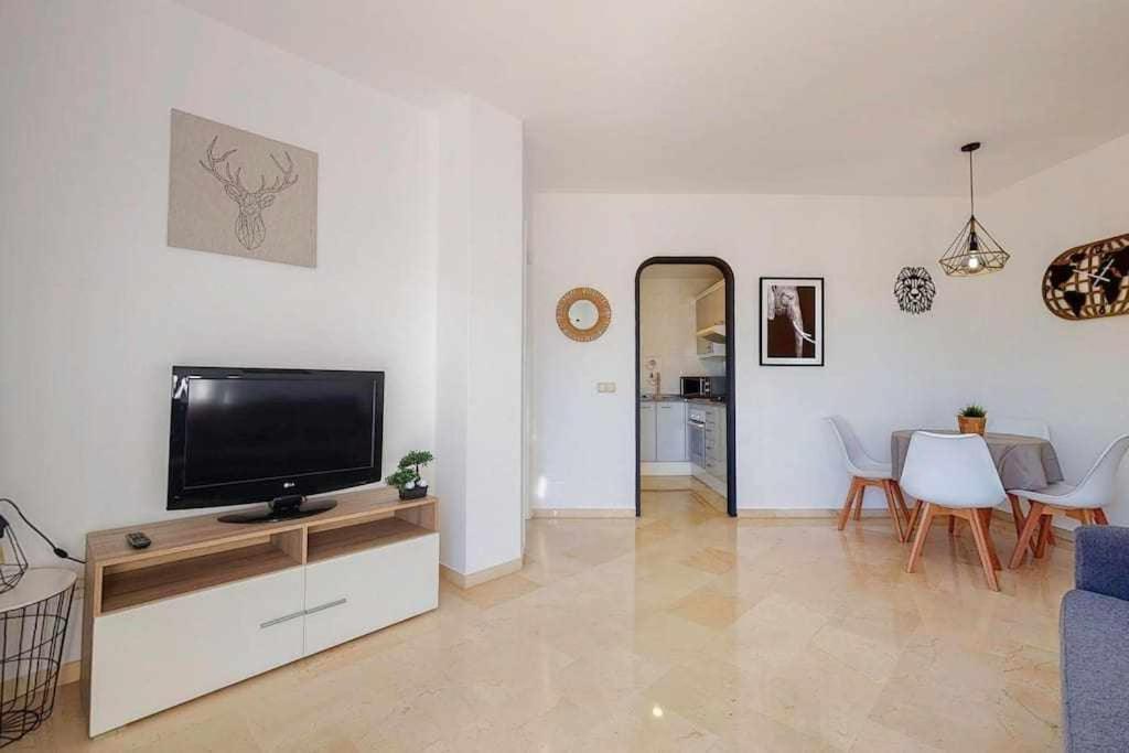 Gran Terraza Con Piscina Junto A Mijas Golf *