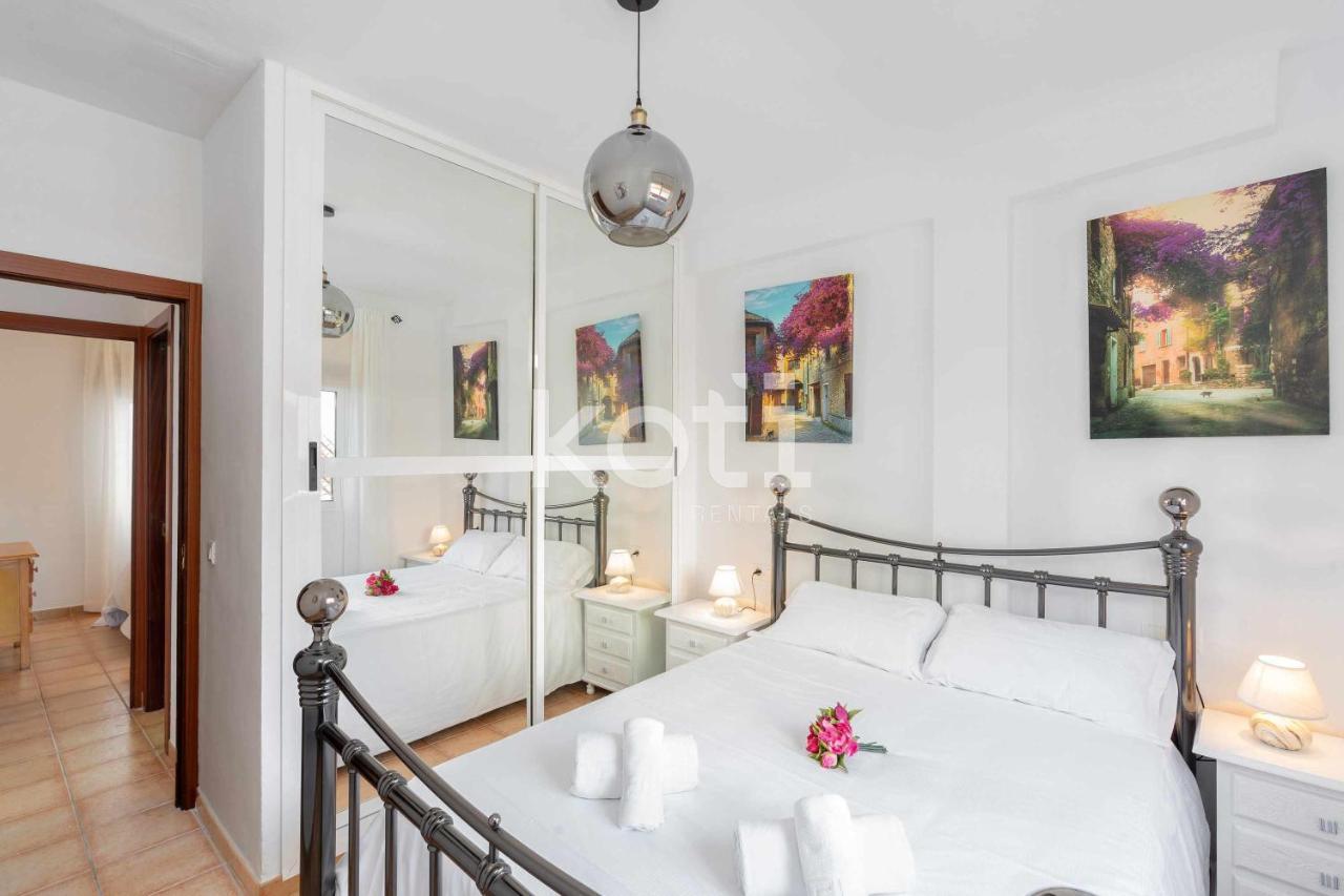 Koti - Plaza Chinorros Apartment Fuengirola