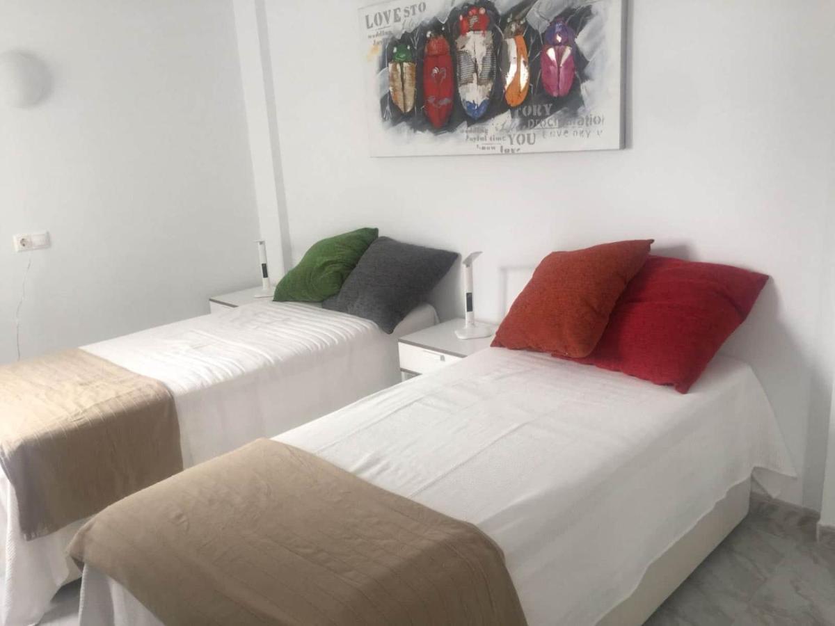 Near 2-bed In Centrum Appartement *
