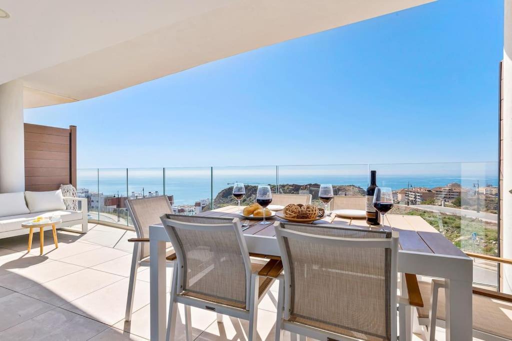 Charming With Ocean View Fuengirola