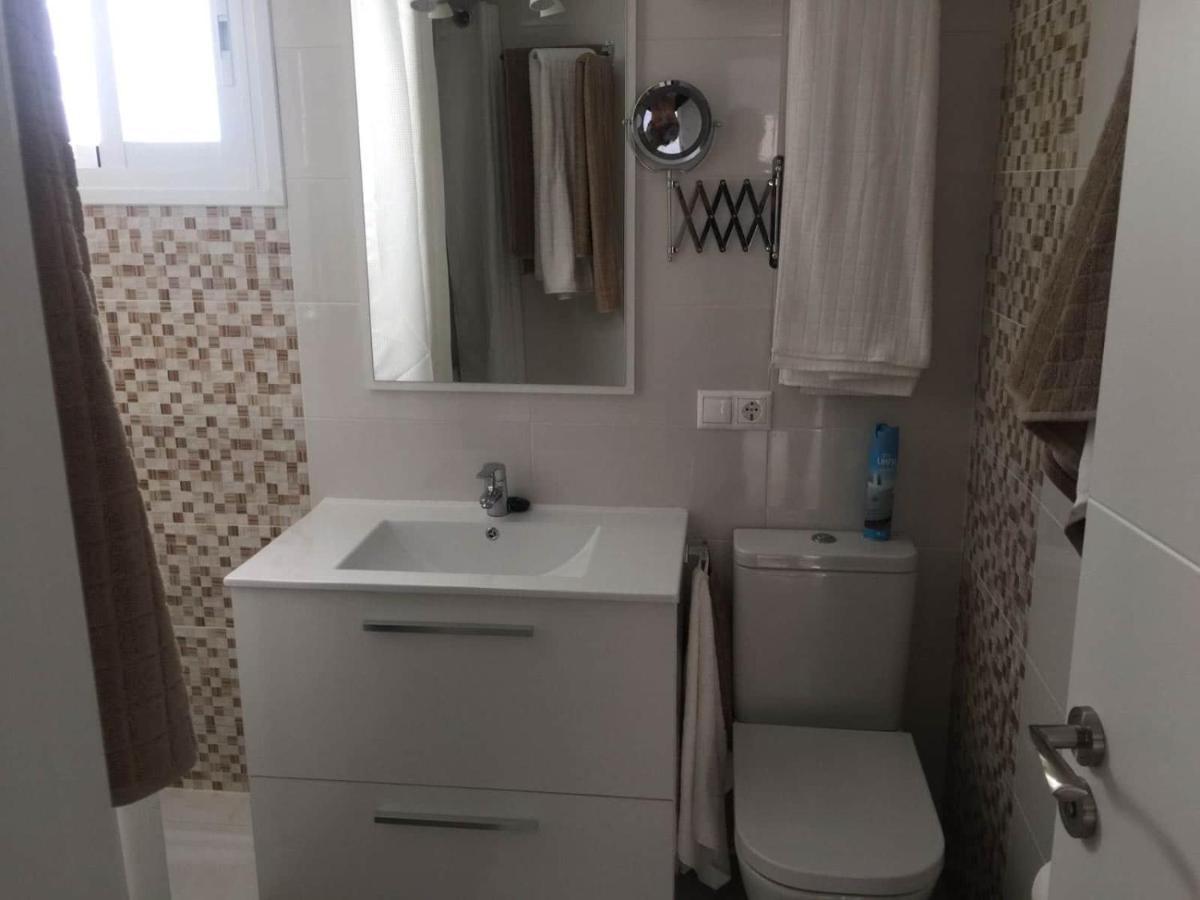 Near 2-bed In Centrum Apartment