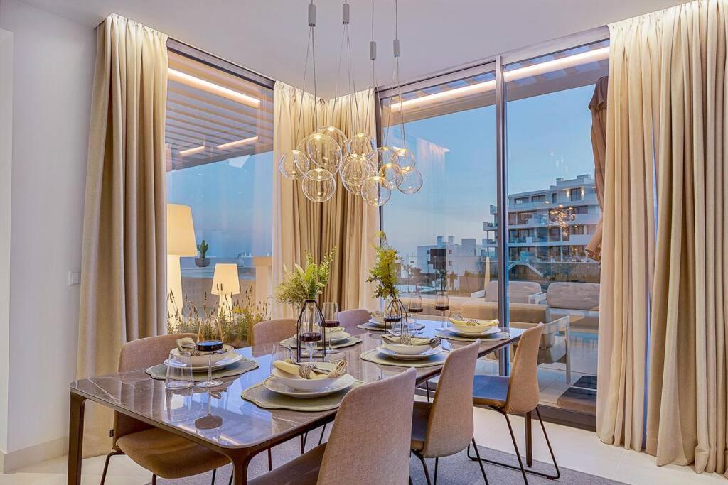 Fantastic 3bdr Penthouse - Lux