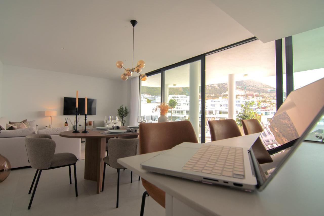 Apartamento Mara's Higueron West - Like A House - 246 Square Meters Of Private Terrace & Garden - Morning And Evening Sun *