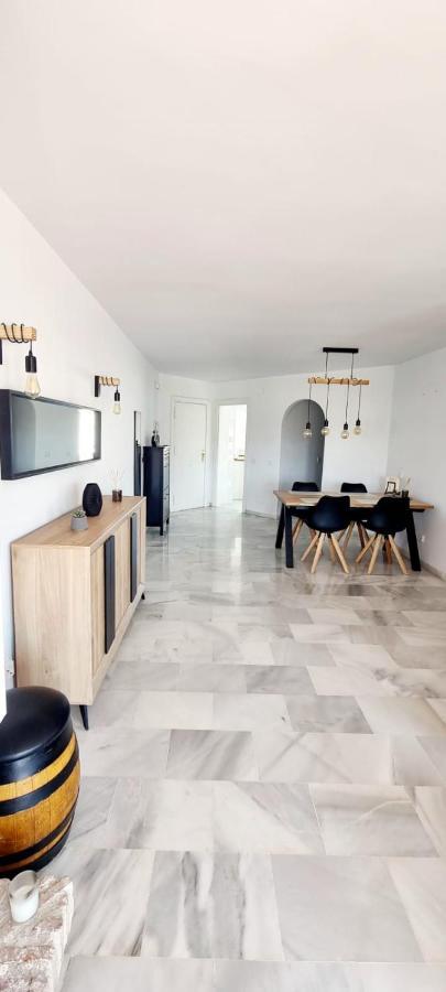 Mijas Holiday Apartment Fuengirola