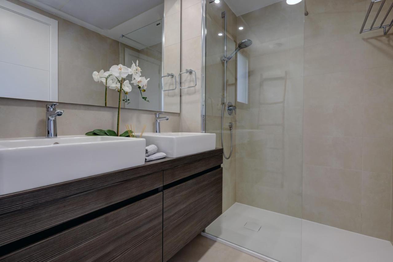 Apartamento New Spectacular Sea View At Higueron Next To Carvajal *
