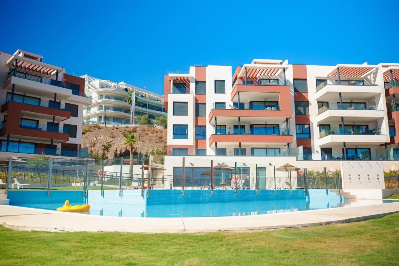 Lovely Modern In Middel Views Fuengirola