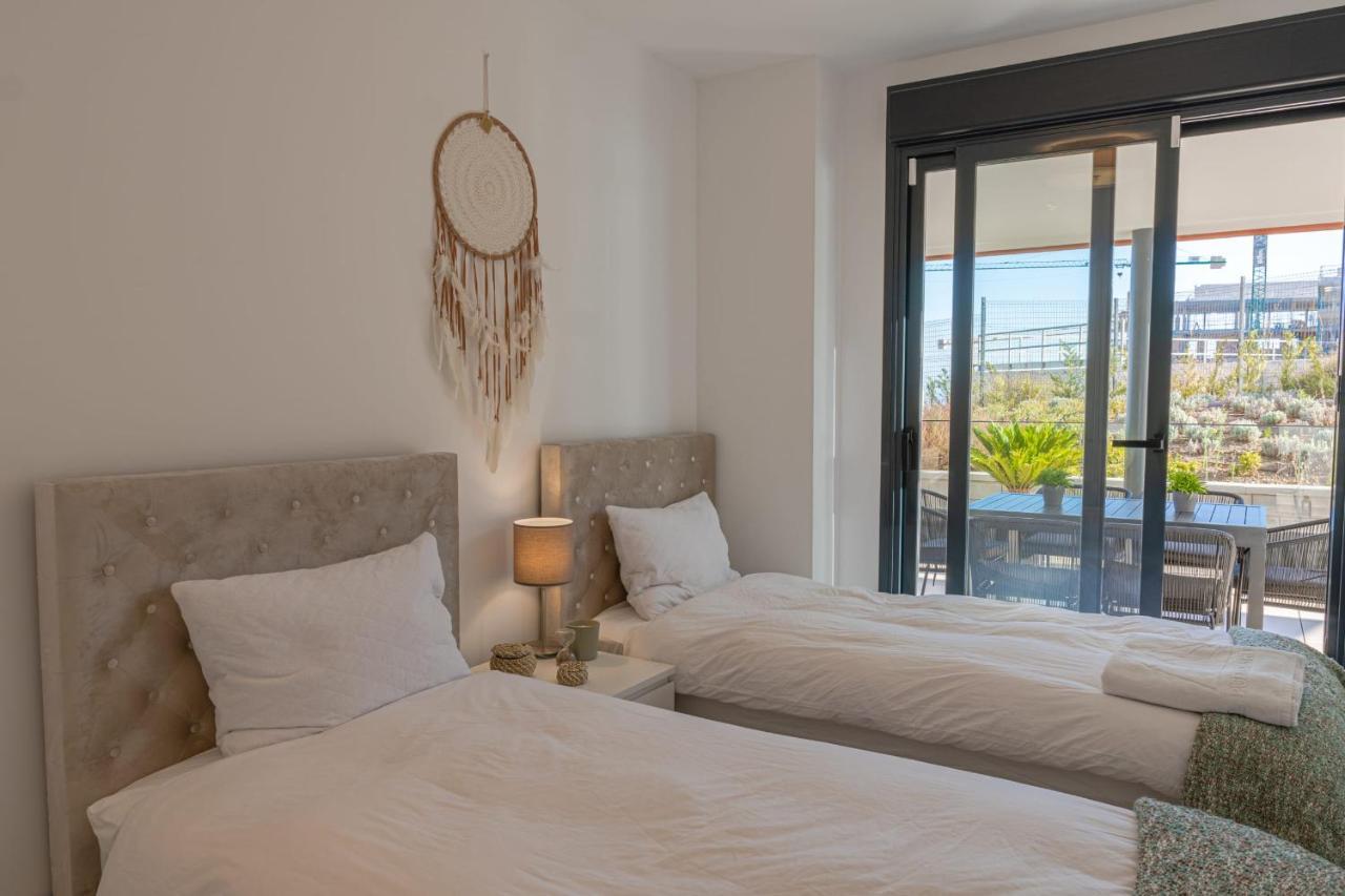 Lovely Modern In Middel Views Apartamento