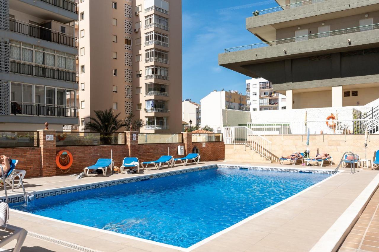 Front * Fuengirola