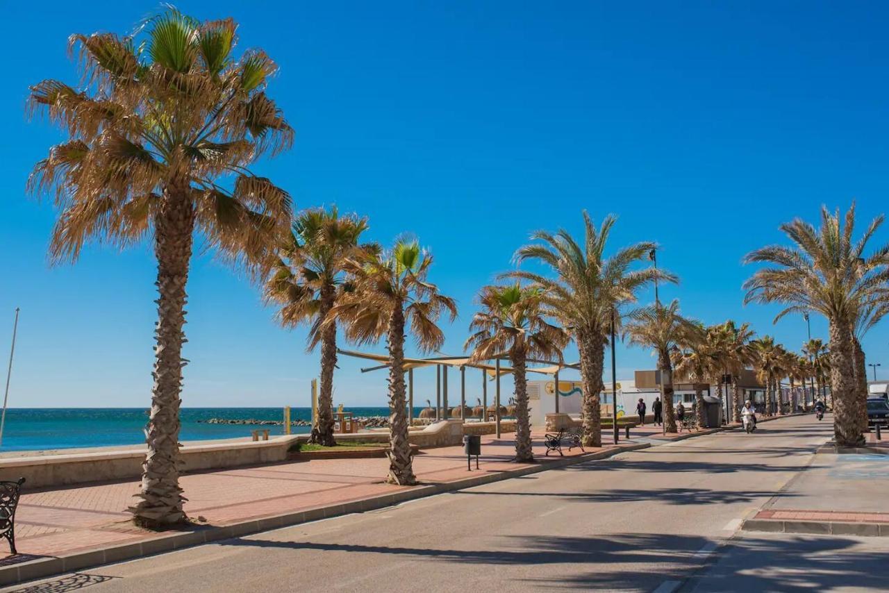 Fuengirola, Primera Linea De Playa Apartamento