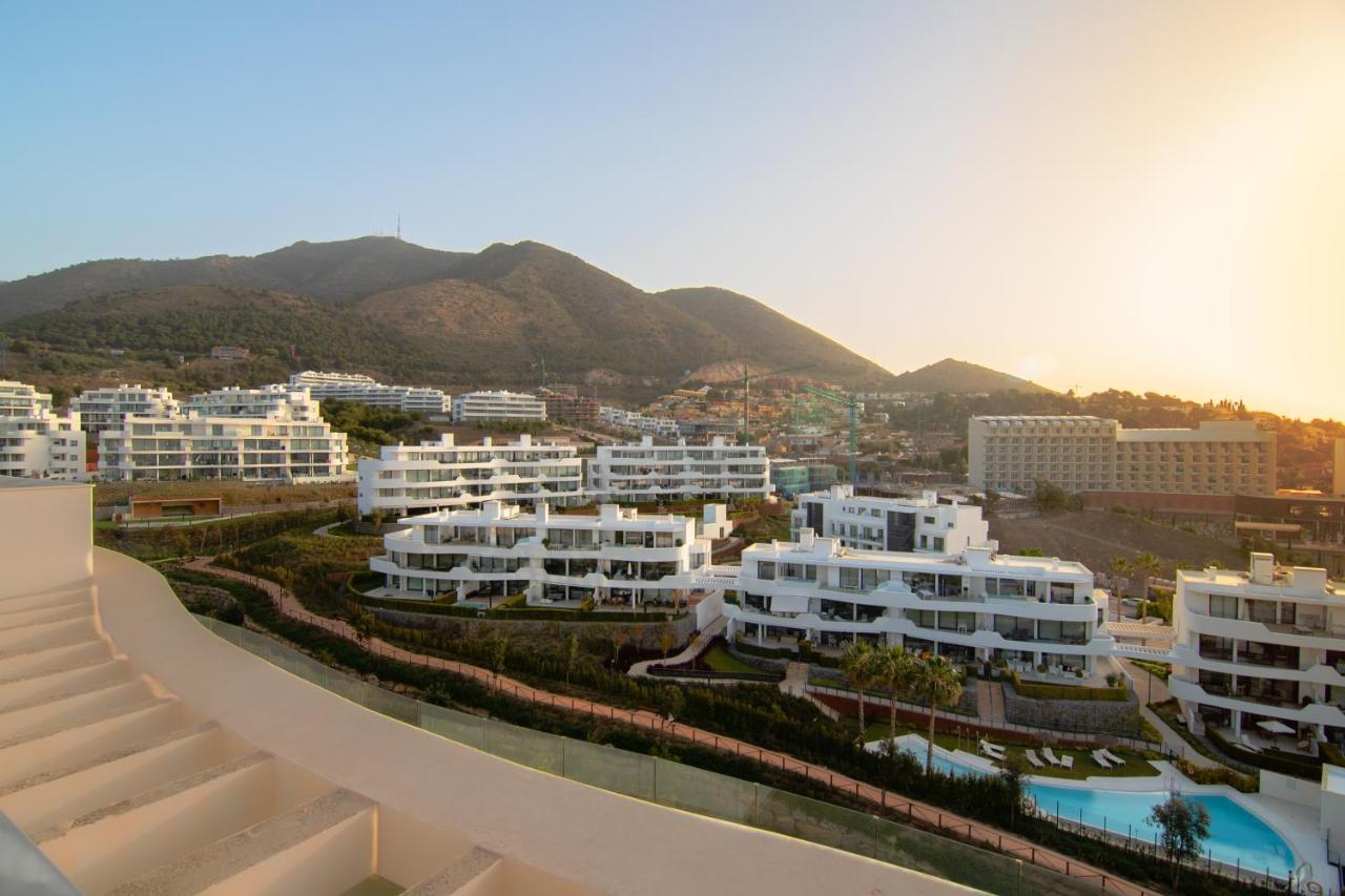 Mara's Higueron West: Spacious Terrace & Sun-soaked Garden