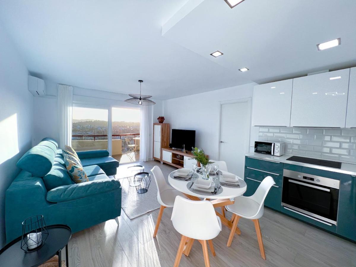 A 900 M De La Playa Y Con Vistas Al Mar En Apartamento