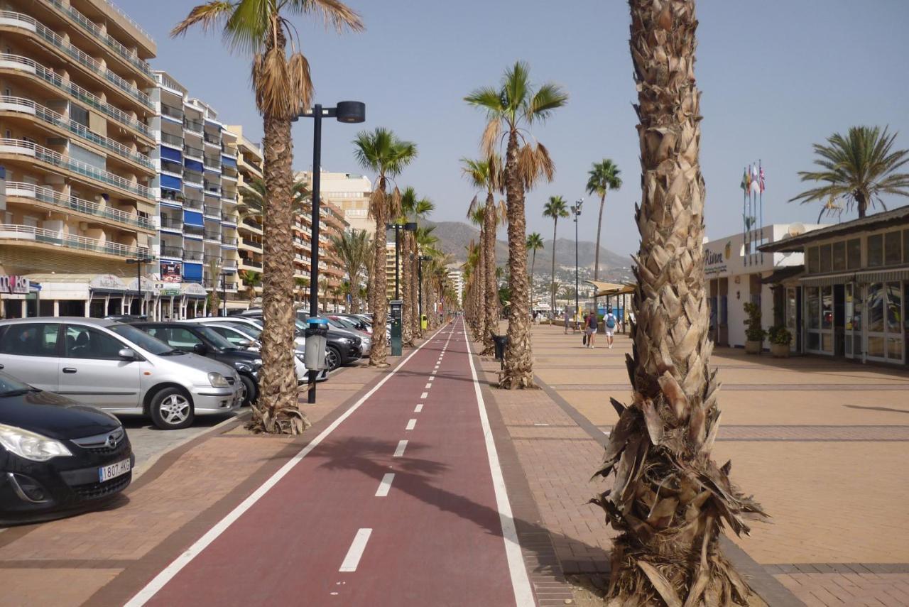 Modern 1 Bed Seafront Boliches *