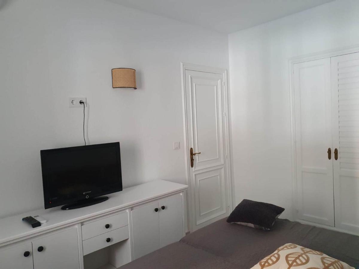 Apartment Modern 1 Bed Seafront Boliches