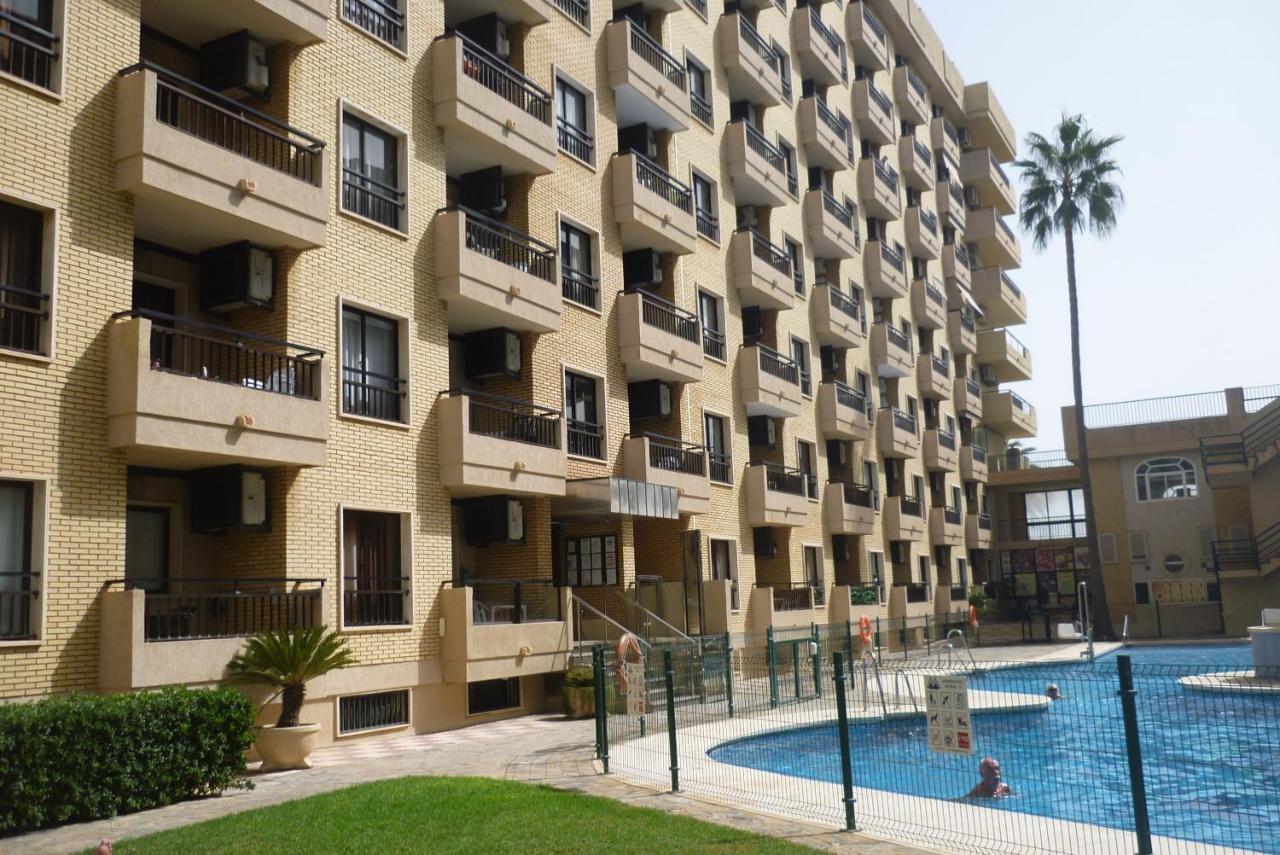 Modern 1 Bed Seafront Boliches