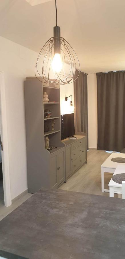 Apartment Modern 1 Bed Seafront Boliches