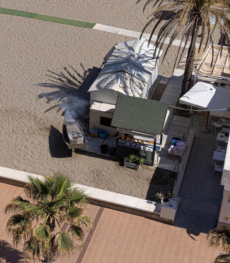 Front Row Penthouse On Carvajal Apartment *