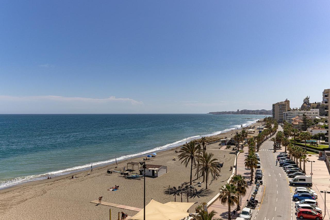 Front Row Penthouse On Carvajal Appartement