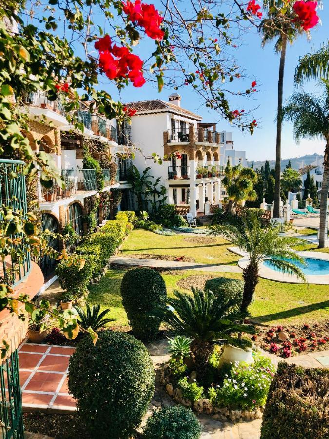 Luxury Puebla Aida With Golf & Sea View Apartment *