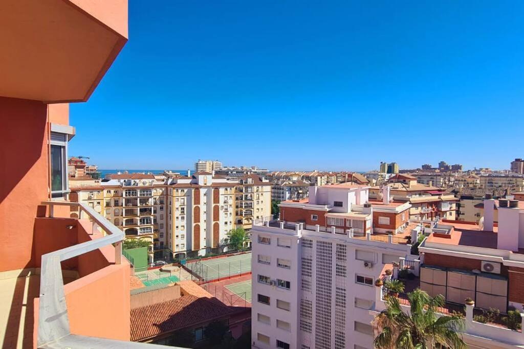 Apartamento En Los Boliches Avd Acapulco Apartment *