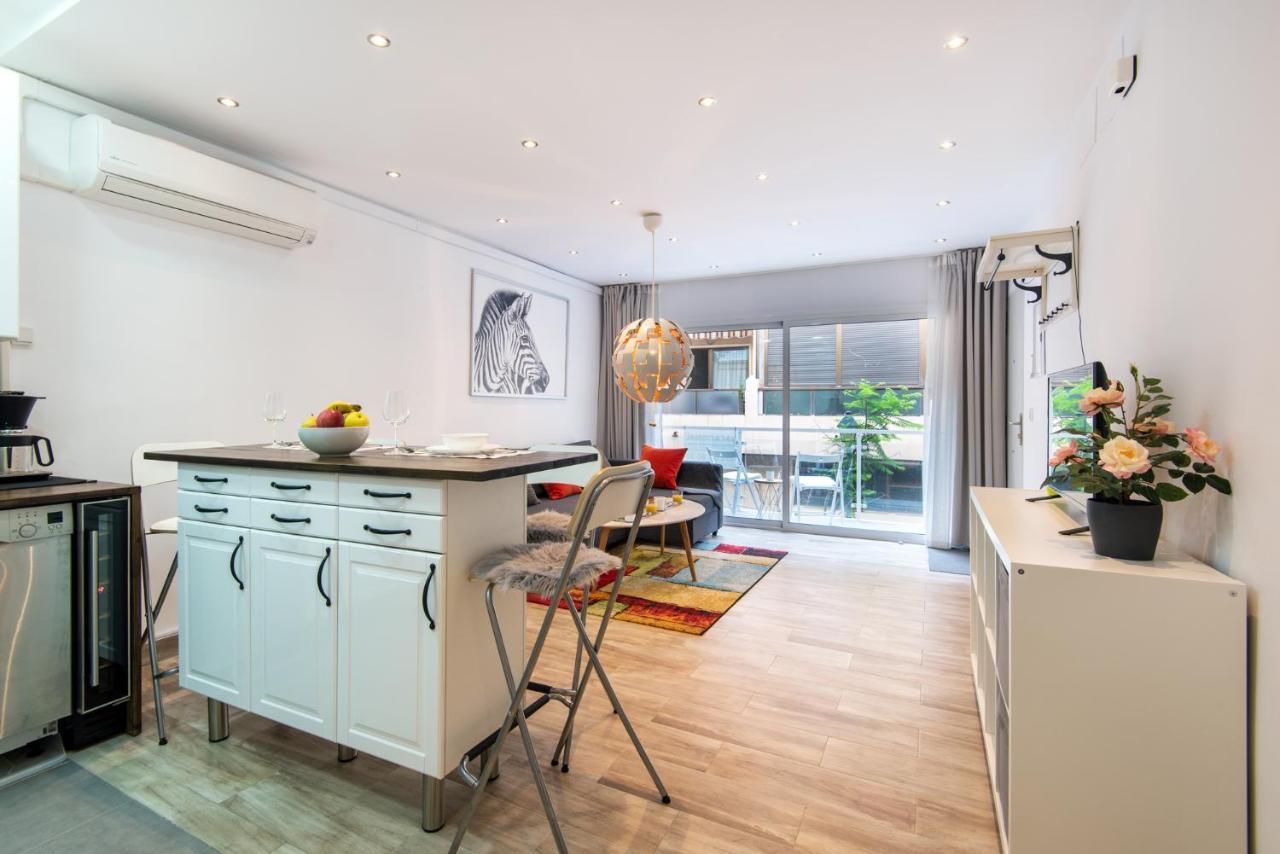 Boliches 2nd Line Apartment *