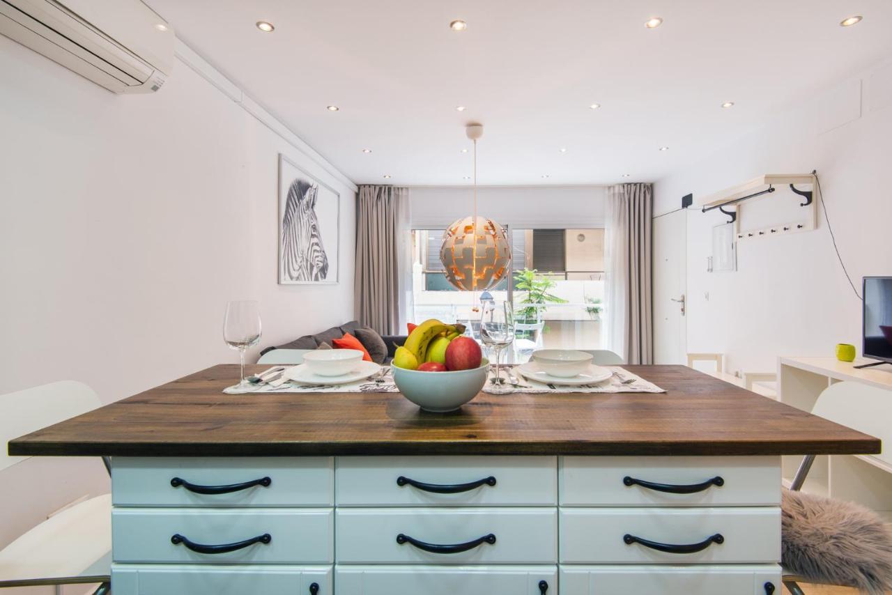 Boliches 2nd Line Apartment *