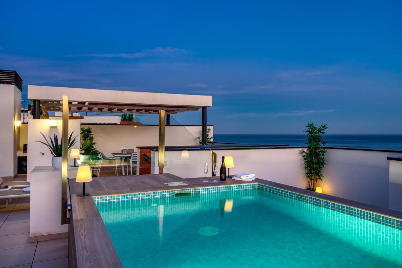 Stunning Penthouse W Private Pool In El Higueron By Costarentals - Ref 178 *