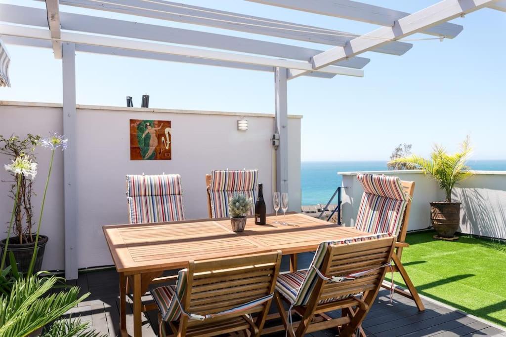 89-penthouse With Stunning Views,