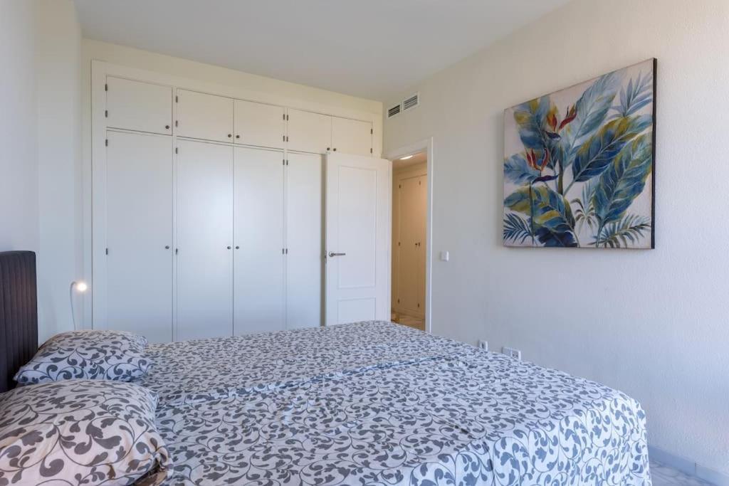 89-penthouse With Stunning Views, Apartamento Fuengirola