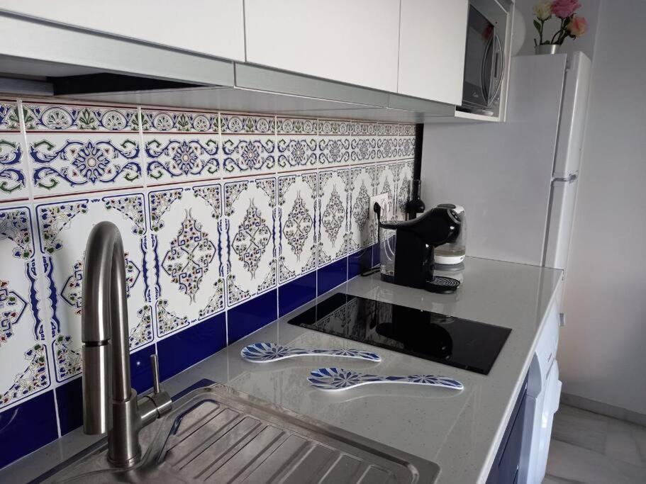 Blue Marine - Parking, Pool, Ac, Wifi Appartement