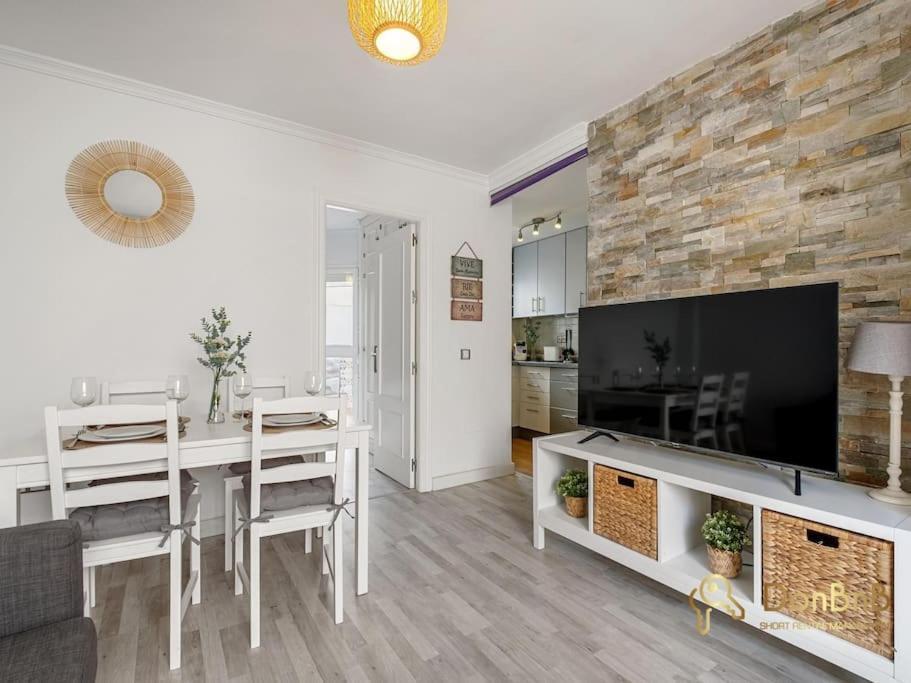 Apartamento A 200 Metros De La Playa De *
