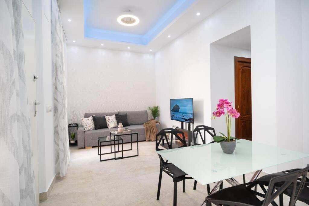 Apartment And Holidays