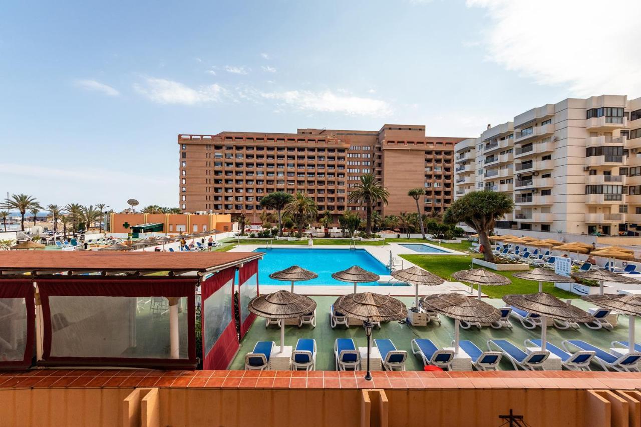 Private Pyr By The Promenade - Shared Pool Available * Fuengirola