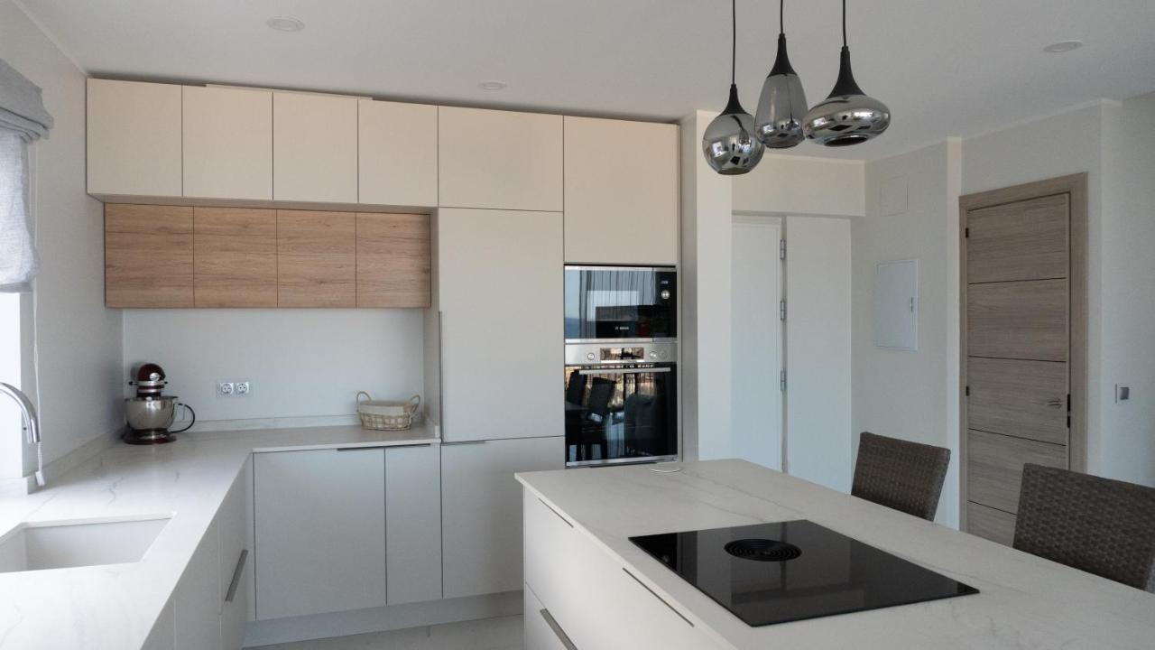 New Luxury Tuulia With Private Pool And Parking