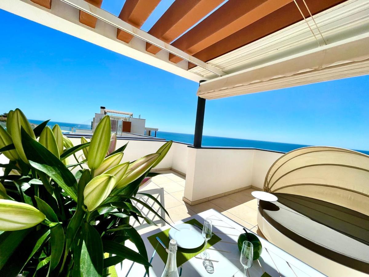 Luxury 3 Bedroom Penthouse Apartment Fuengirola