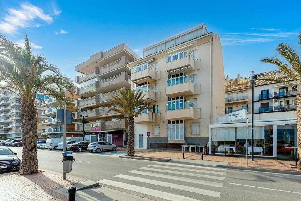Apartamento En Primera Linea De Playa Fuengirola