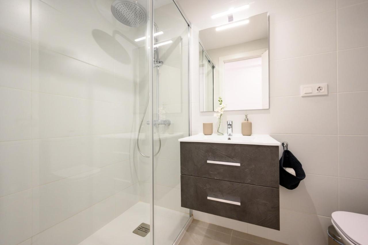 New & Sea - 3 Bedroom - By 10tosea Apartment