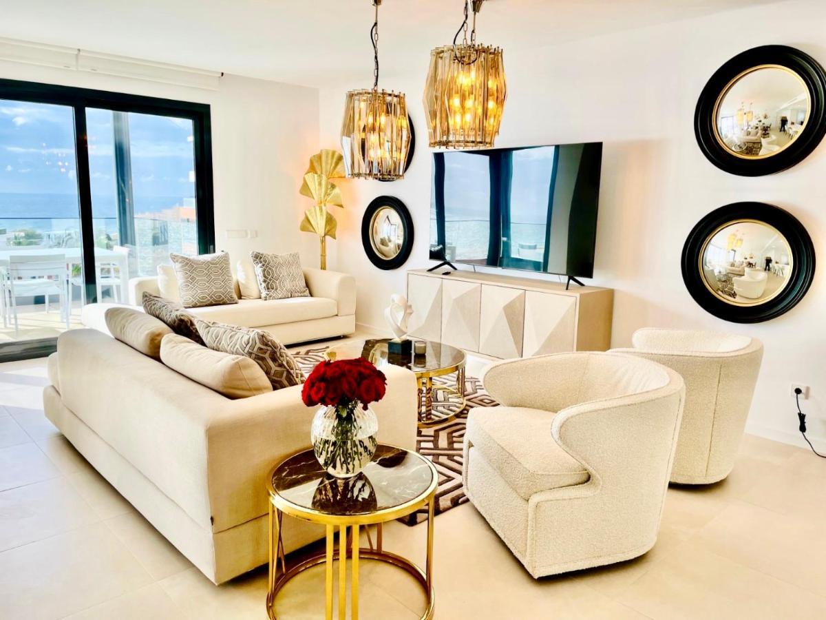 Apartment Luxury 3 Bedroom Penthouse *