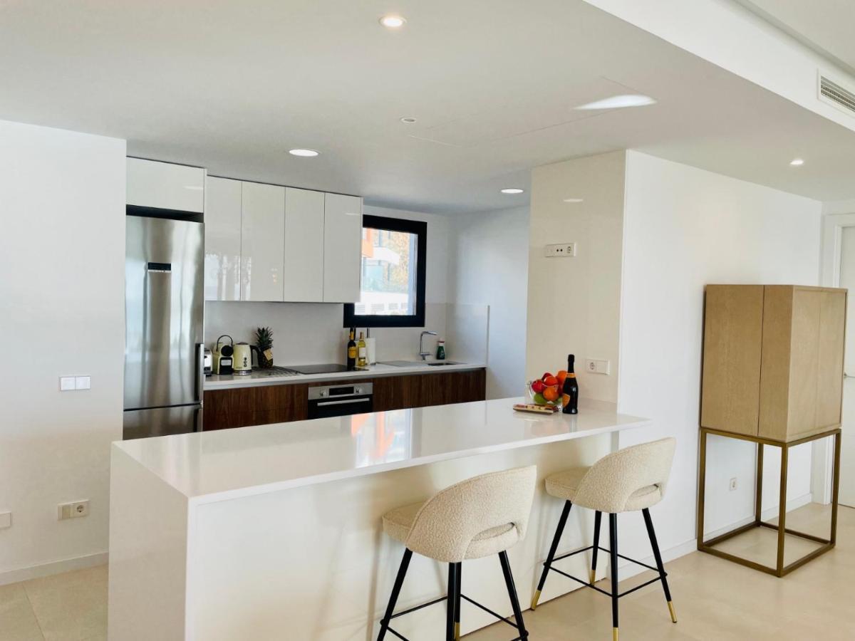 Luxury 3 Bedroom Penthouse *