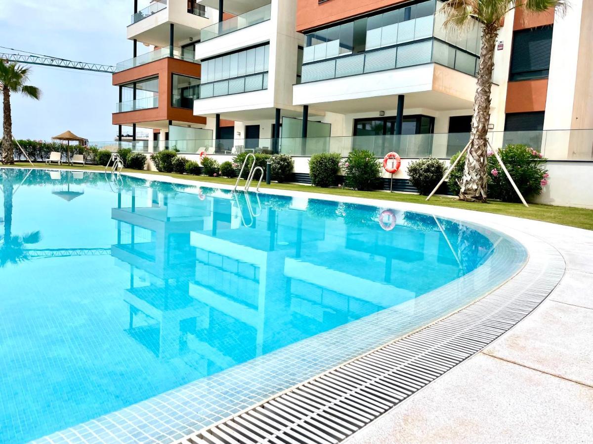 Apartment Luxury 3 Bedroom Penthouse *