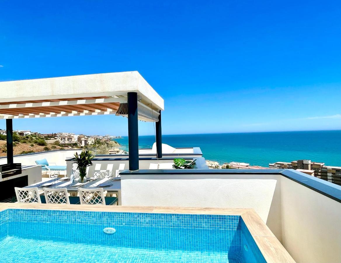 Apartment Magnificent 3 Bedroom Penthouse *