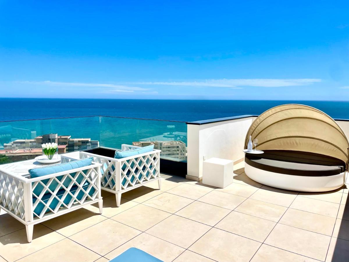 Apartment Magnificent 3 Bedroom Penthouse *