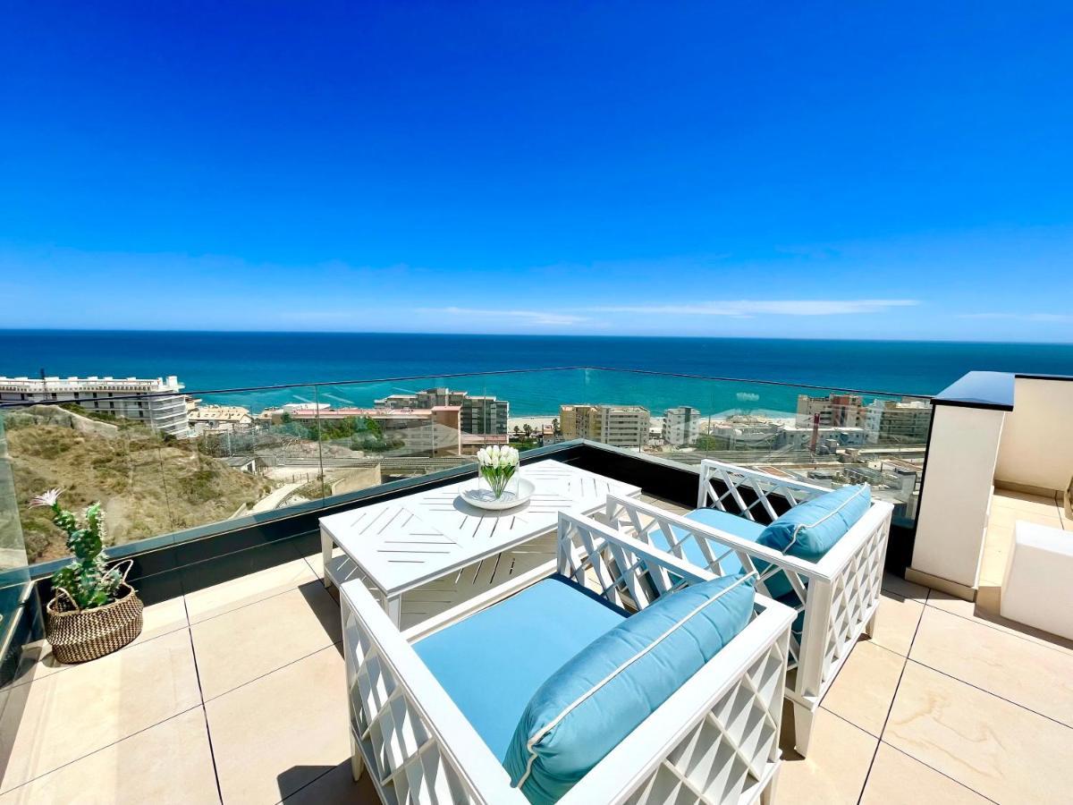 Apartment Magnificent 3 Bedroom Penthouse *