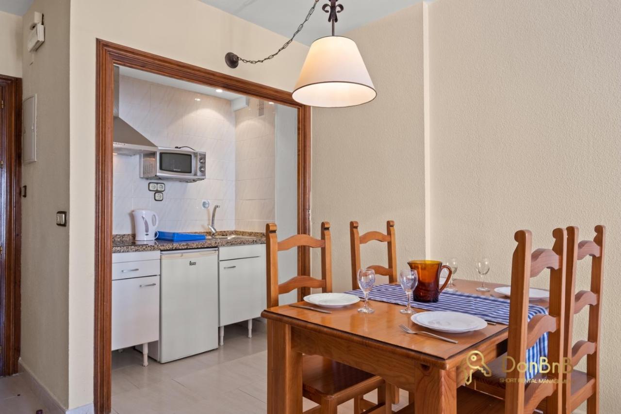 Aparthotel Con Parking Privado En El Paseo Maritimo De *