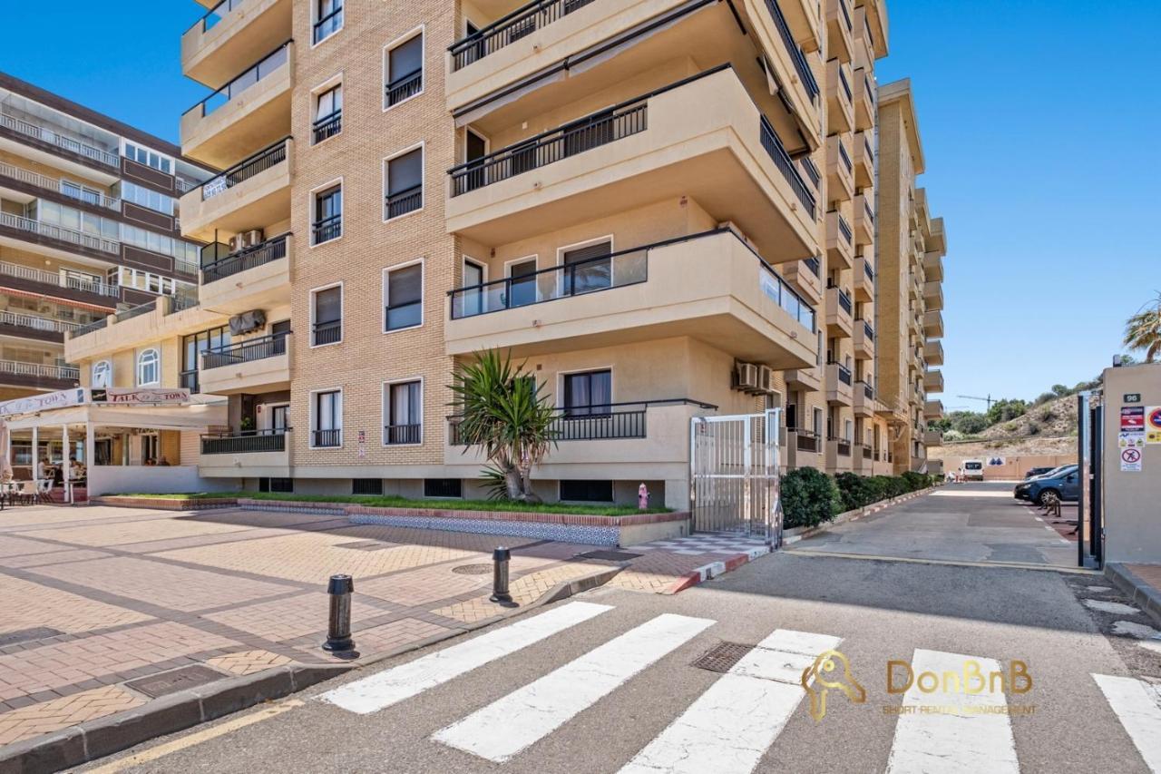 Aparthotel Con Parking Privado En El Paseo Maritimo De Fuengirola