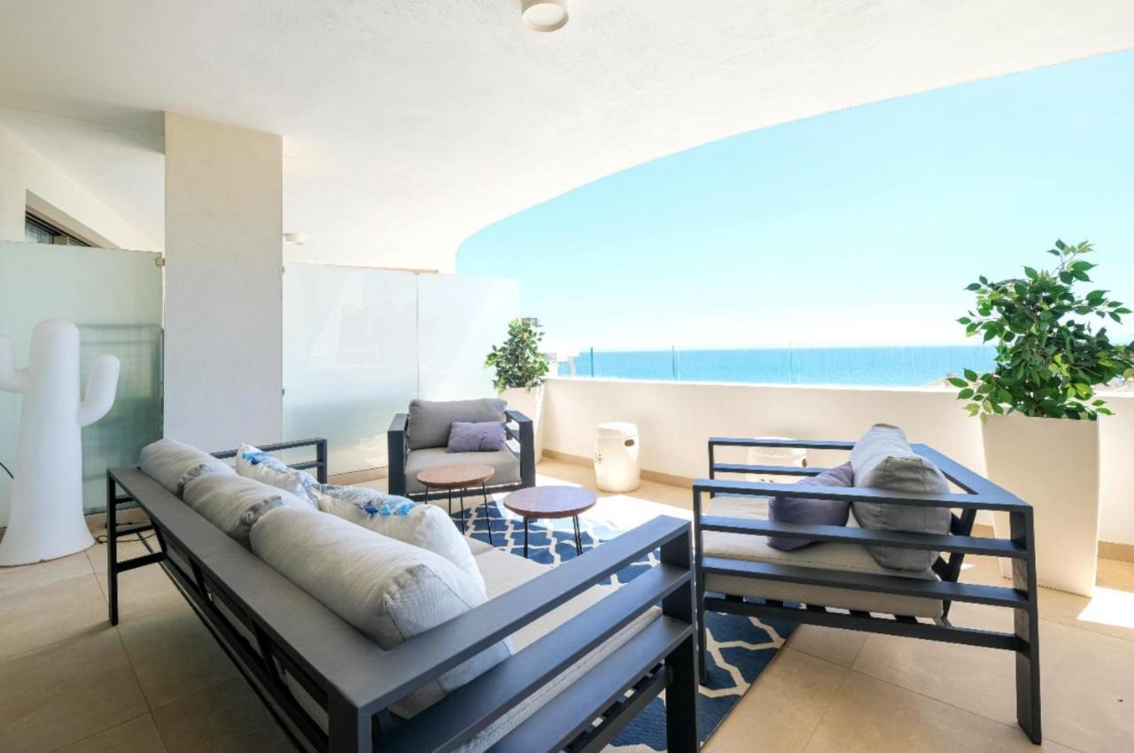 Luxury Frontline In Aria With And Fitness *