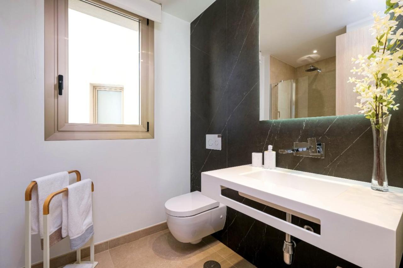 Luxury Frontline In Aria With And Fitness *