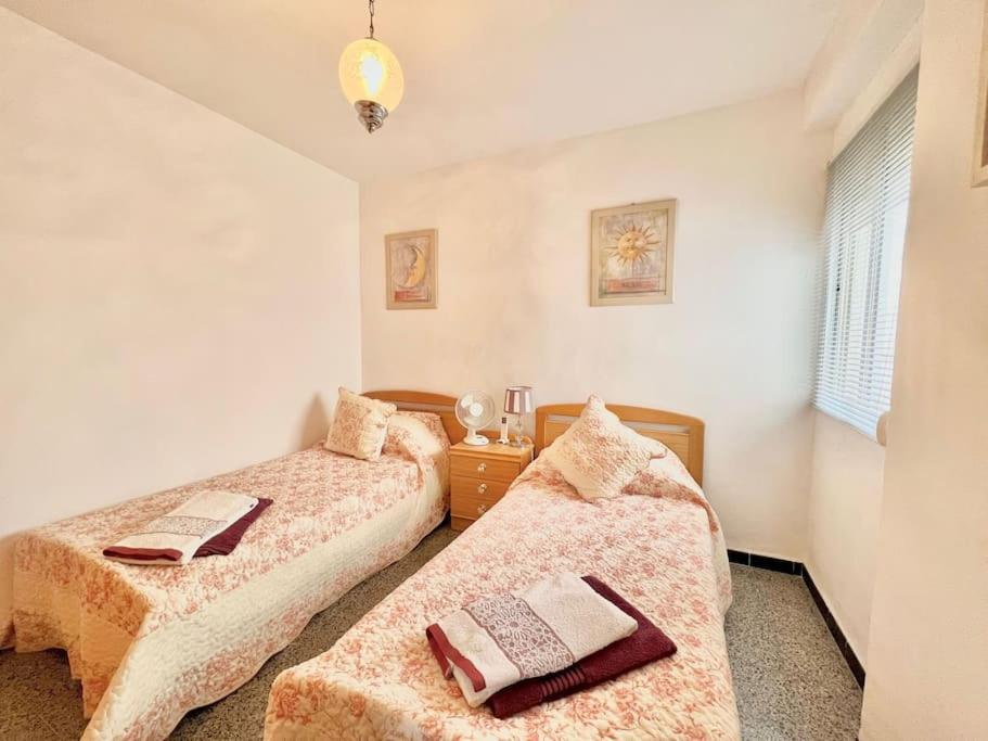 Cozy Three-bedroom 12 Minutes From Appartement