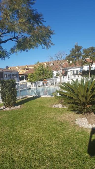 Apartamento House W Shared Pool, Perfect For Small Families *