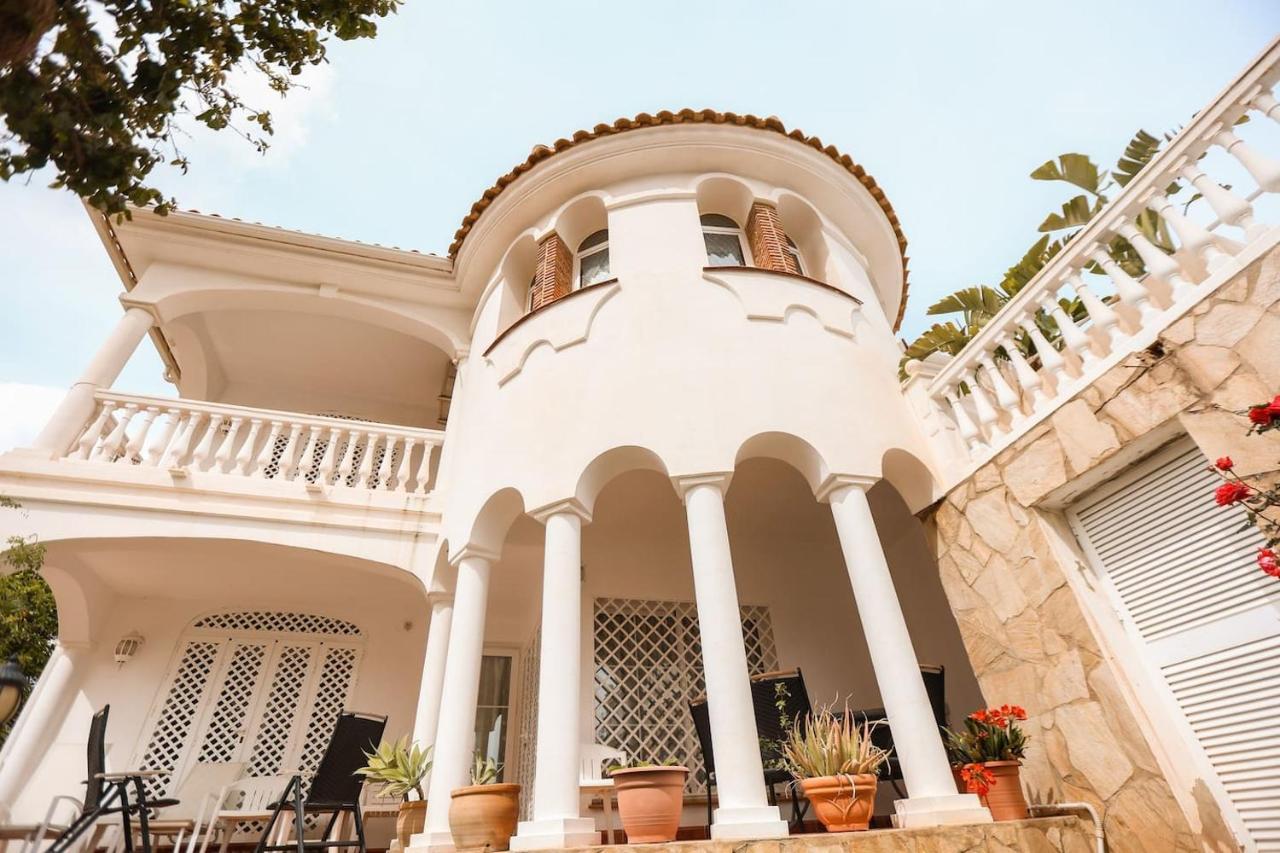 W Private Pool, Bbq And Your Own Pool Table Villa